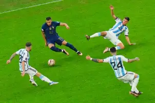 كأس العالم.. سحر مبابي يجبر الأرجنتين على الاتجاه للأشواط الإضافية
