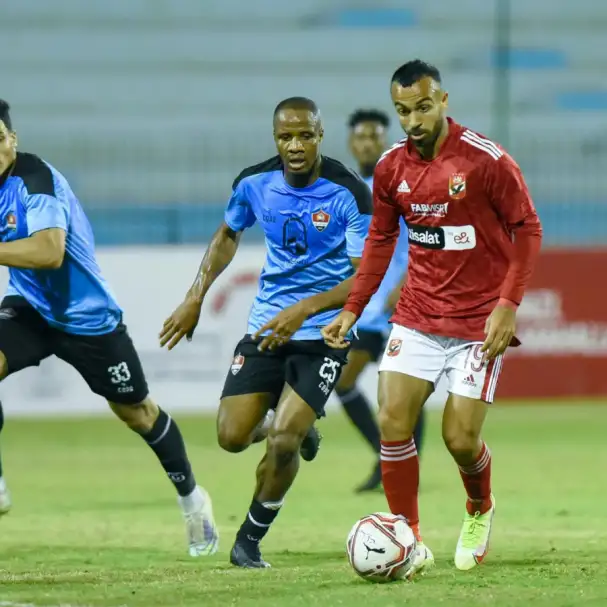 الأهلي يغرم أفشة