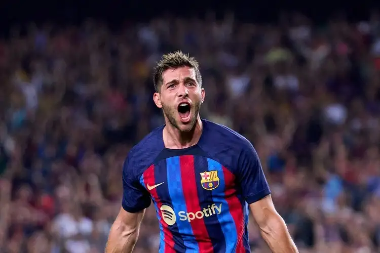 سيرجي روبرتو: أتقاضى راتب لاعب صاعد في برشلونة