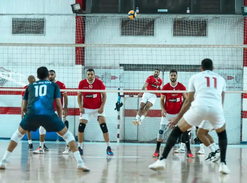 الأهلي يكتسح الزمالك في دوري الطائرة