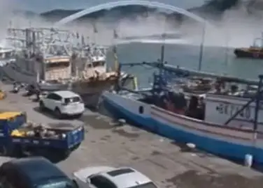فنزويلا وكولومبيا تفتتحان جسرا حدوديا لتعزيز التجارة بين البلدين