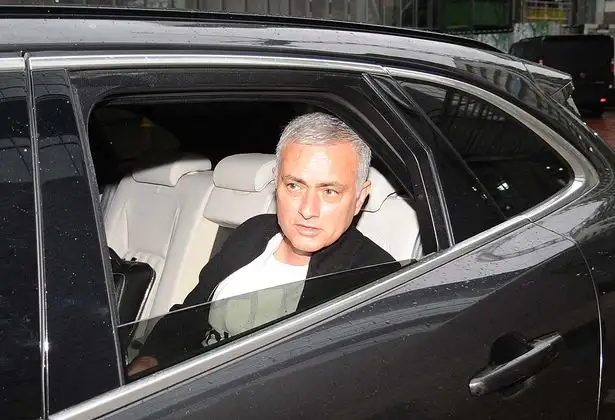 روما واثق في بقاء مورينيو رغم ترشيحه لتدريب البرتغال والبرازيل