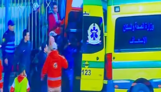 مشجع الإسماعيلي يتعرض للإغماء في المدرجات بعد ثلاثية المقاولون