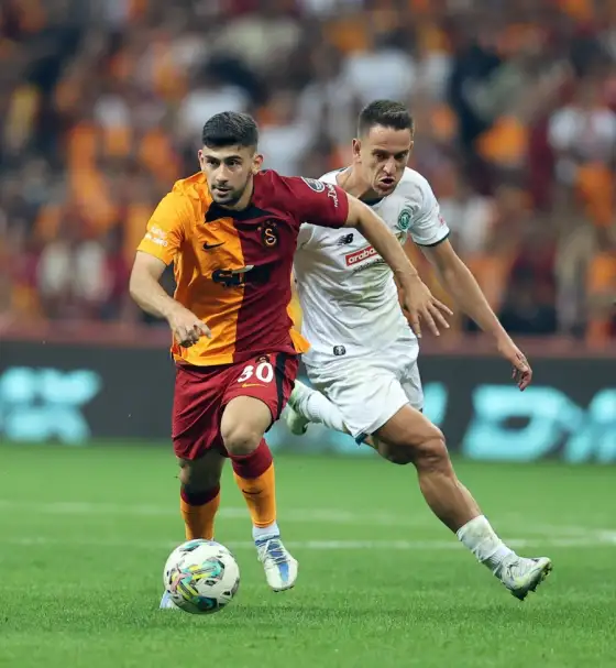 جالطه سراي يواصل انتصاراته ويعزز صدارته للدوري التركي بفوز كبير على هاتاي سبور