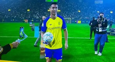 النصر السعودي يسقط كونان من قائمة الفريق لقيد رونالدو