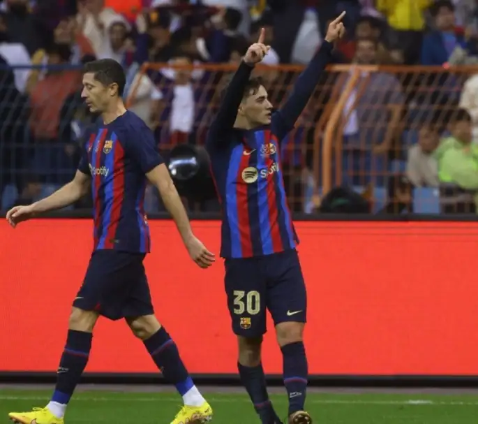 برشلونة يتفوق على الريال بثنائية في الشوط الأول من الكلاسيكو