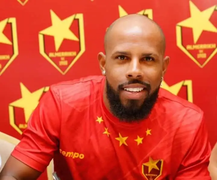 منافس الزمالك.. المريخ يتعاقد مع ثنائي برازيلي قبل انطلاق دوري الأبطال