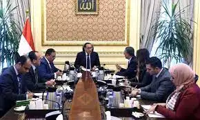 رئيس الوزراء يستعرض تصورات تحسين مناخ الاستثمار في مصر