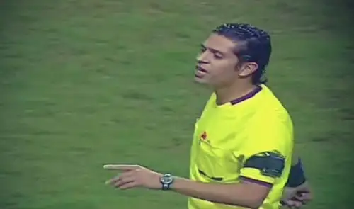 الغندور حكما لمباراة الأهلي والبنك بالدوري.. والصباحي للفيديو
