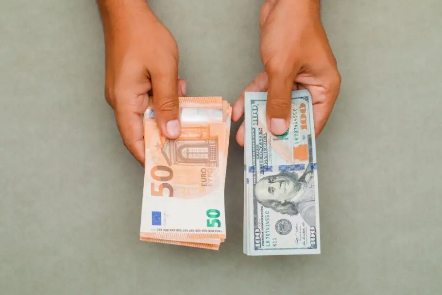 أسعار العملات اليوم الأربعاء 25-1-2023 في مستهل التعاملات