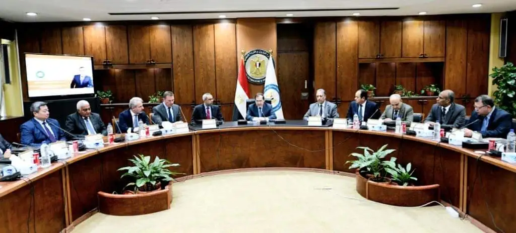 الملا: تقديم 13 اتفاقية جديدة إلى البرلمان للبحث عن البترول والغاز باستثمارات 650 مليون دولار