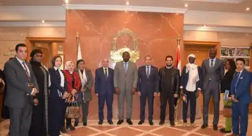 وفد سنغالي يزور غرفة القاهرة لبحث زيادة العلاقات الاستثمارية والتجارية المشتركة