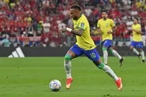 نيمار: أحلم بالتتويج بكأس العالم..وميسي مصدر للإلهام