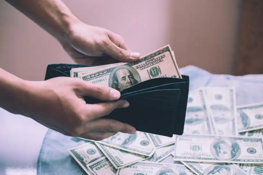سعر الدولار اليوم السبت 18-2-2023 أمام الجنيه المصري