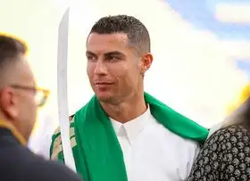 رونالدو يظهر بالزي السعودي في احتفالات النصر بيوم التأسيس