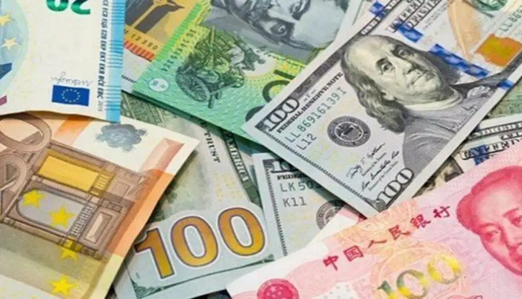 أسعار العملات اليوم الإثنين 27-2-2023 ببداية التعاملات في مصر