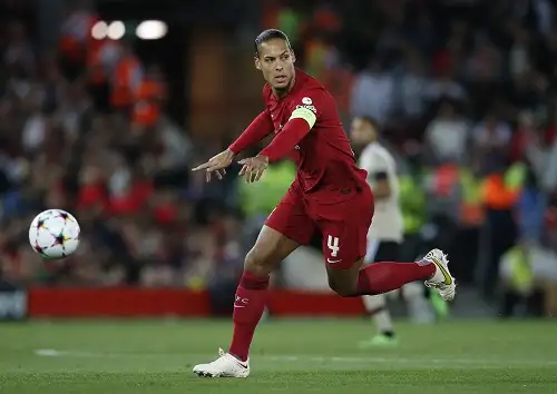 فان دايك: أرغب في لعب دوري أبطال أوروبا الموسم المقبل