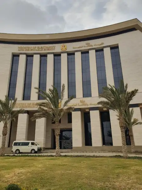 متحدث الكهرباء يعلن انتقال قيادات الوزارة وثلث موظفيها للعاصمة الإدارية الجديدة