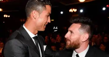 إيفرا: موهبة ميسي ربانية بينما رونالدو صنعها بنفسه
