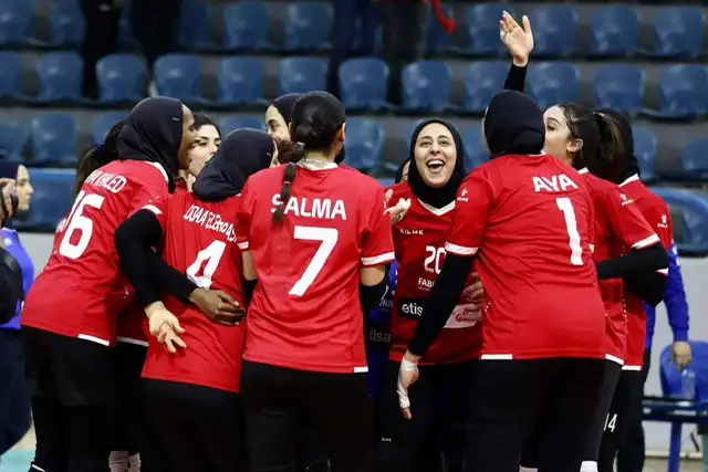 الأهلي يهزم هليوبوليس ويتأهل لنصف نهائي كأس مصر لسيدات الطائرة