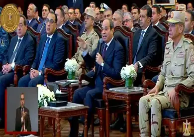 السيسي يدعو الإعلام لتغطية مشروعات التوسع الزراعي: إنشاء 30 محطة معالجة لـ الدلتا الجديدة