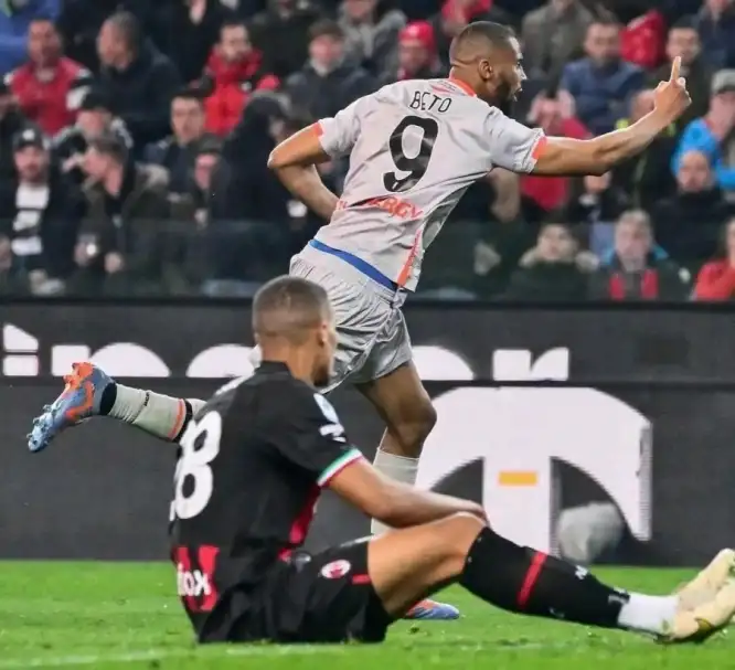 أودينيزي يهزم ميلان بثلاثية في الدوري الإيطالي