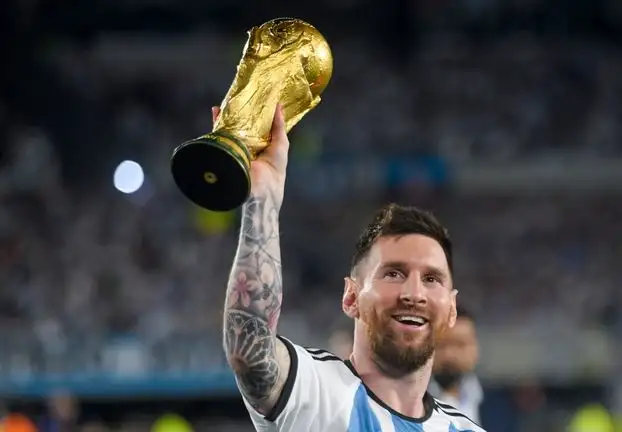 ميسي: لطالما حلمت بلحظة الاحتفال مع الأرجنتين بكأس العالم