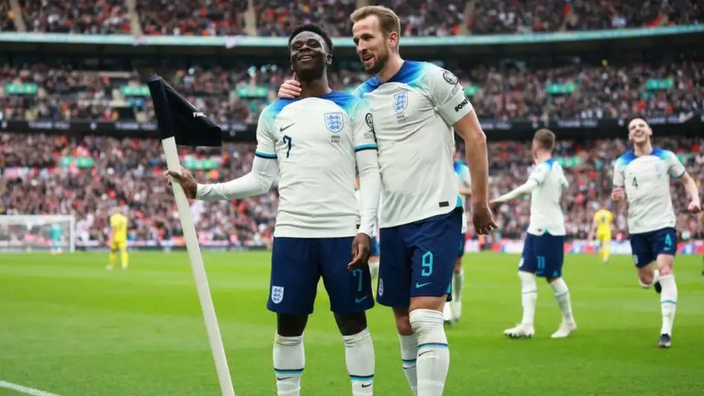إنجلترا تواصل التألق بتصفيات اليورو بثنائية في مرمى أوكرانيا