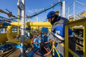 تراجع إنتاج الغاز الطبيعي الروسي بنسبة 9.5% سنويا خلال الشهرين الماضيين