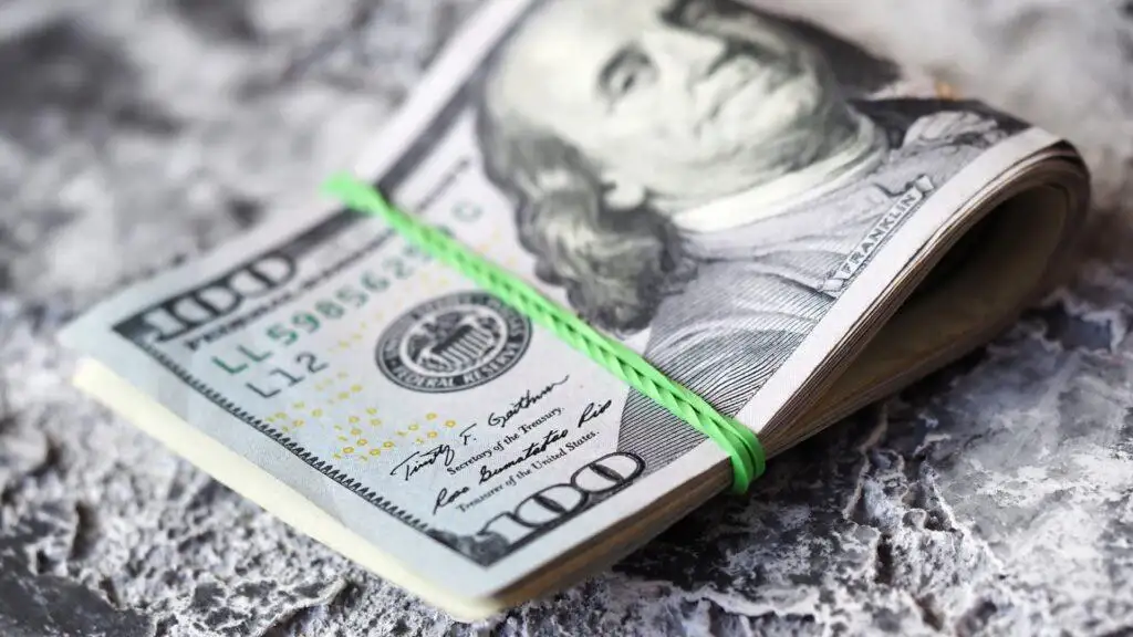 سعر الدولار اليوم الإثنين 3-4-2023 مقابل الجنيه المصري في مستهل التعاملات بالبنوك