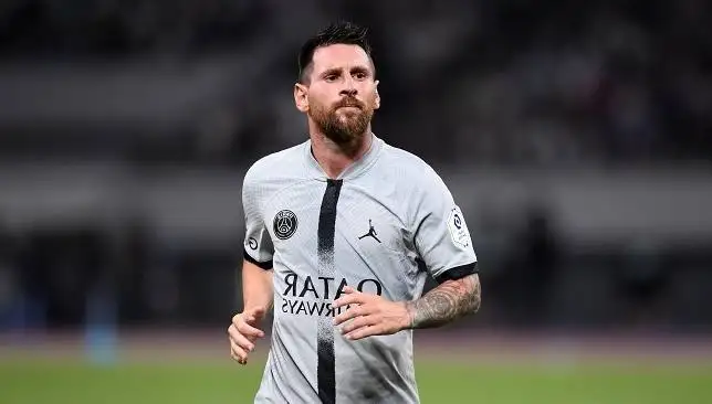 تقارير.. ميسي يحلم بالعودة لبرشلونة