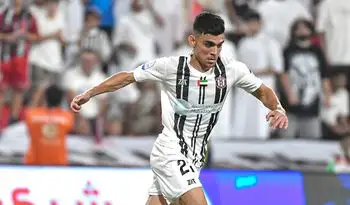 بنشرقي يشارك في فوز الجزيرة على البطائح في الدوري الإماراتي