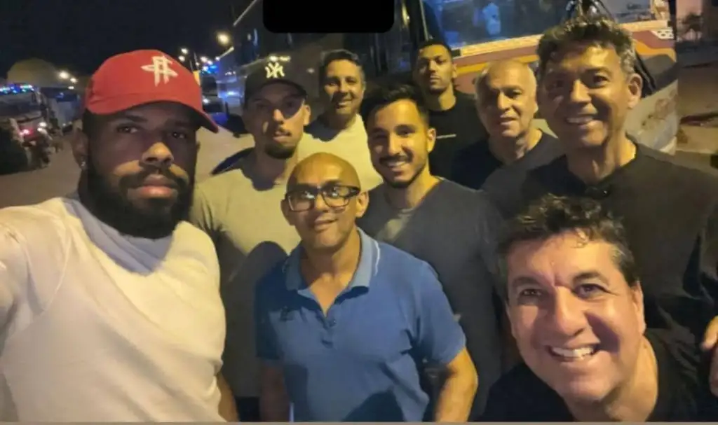 إجلاء الجهاز الفني للمريخ السوداني والمحترفين إلى أسوان