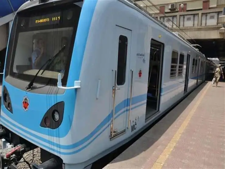 عودة حركة قطارات الخط الأول لمترو الأنفاق لطبيعتها بعد إصلاح العطل