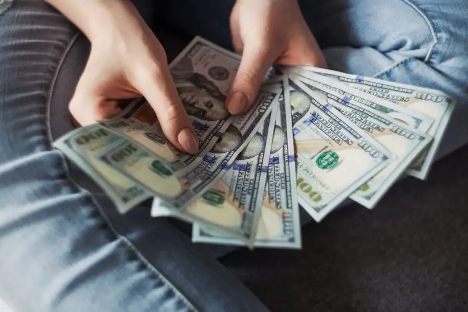 سعر الدولار اليوم السبت 29-4-2023 أمام الجنيه المصري