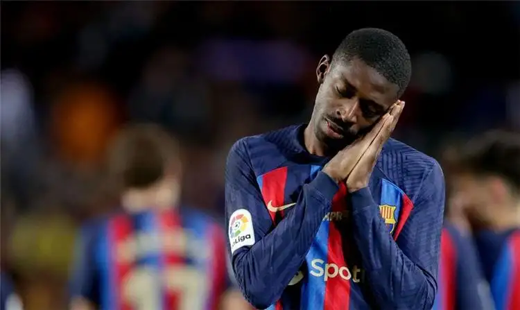 ديمبلي يعود لبرشلونة بعد غياب 90 يوما