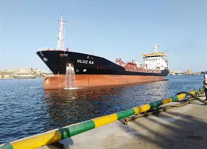 شحن 35 ألف طن أسمنت إلى أمريكا من ميناء بورسعيد