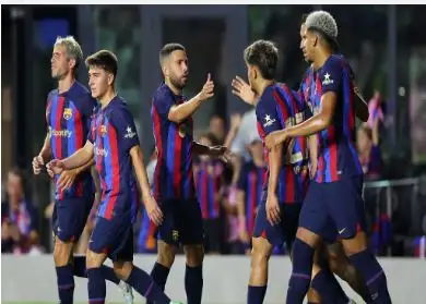 سرقة منزل نجم برشلونة أثناء مباراة بيتيس