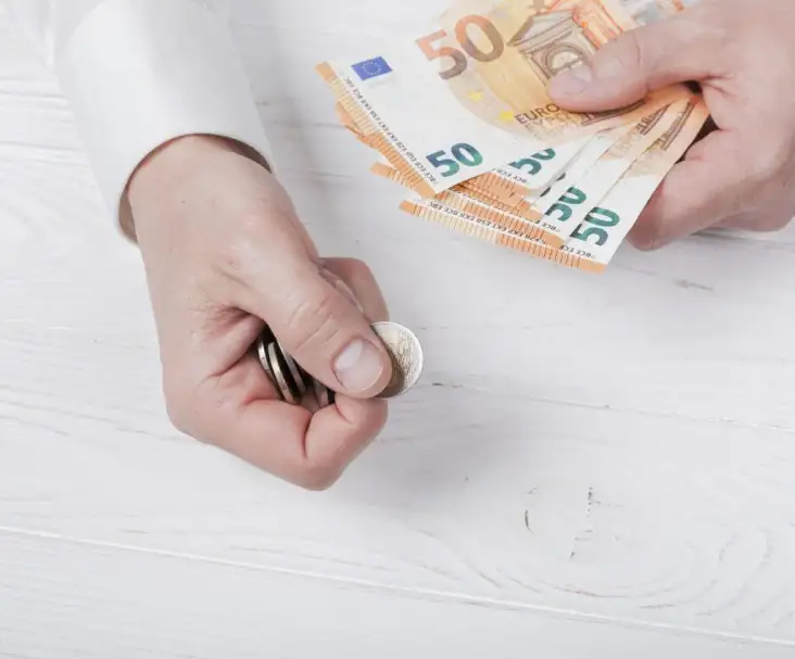سعر اليورو اليوم الثلاثاء 2-5-2023 بمستهل التعاملات في البنوك المصرية