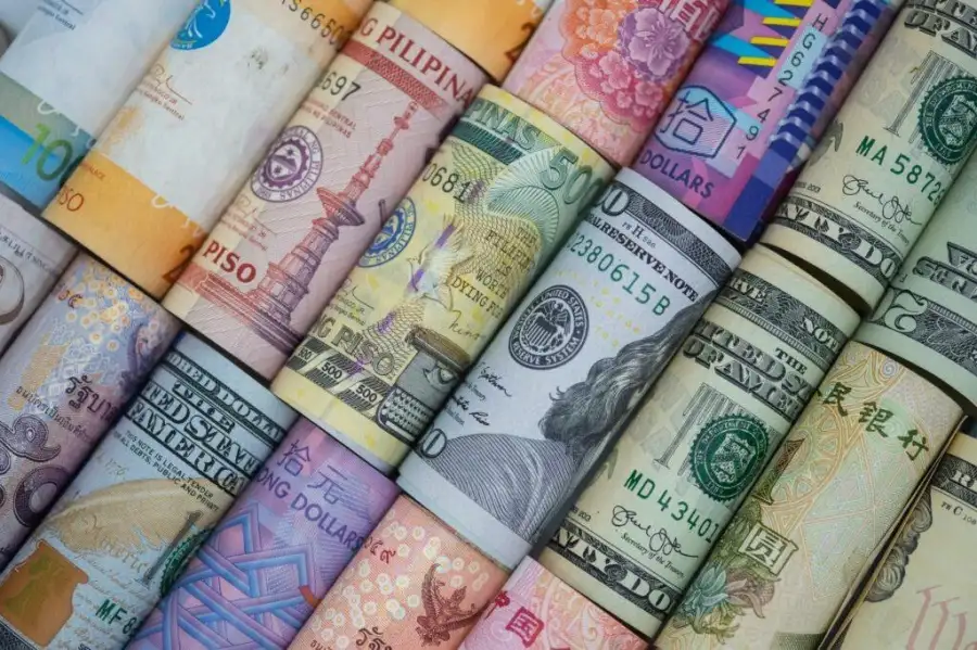 أسعار العملات اليوم الخميس 4-5-2023 مقابل الجنيه المصري في عطلة عيد العمال