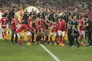 أليو ديانج يحسم موقفه من الرحيل عن الأهلي في الصيف