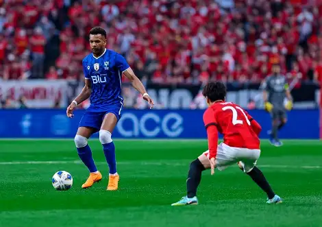 أوراوا ريدز يهزم الهلال ويتوج بدوري أبطال آسيا