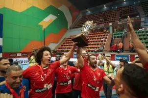 علي زين يكشف موقفه من المشاركة مع الأهلي في كأس العالم للأندية