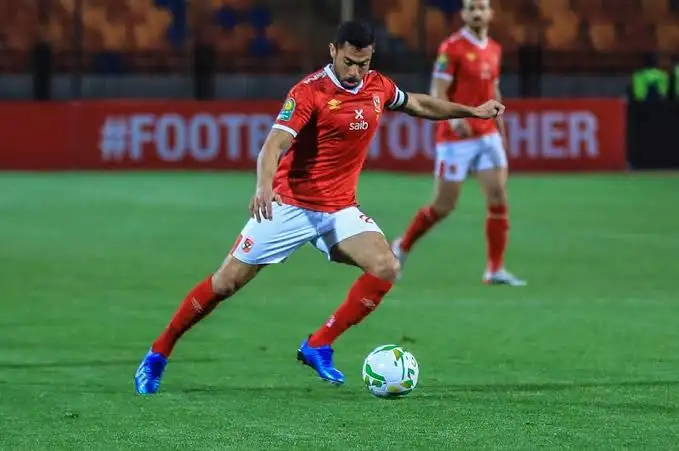 القيعي: أحمد فتحي نموذج في الاحتراف ورحيله من الأهلي كان مقبولا