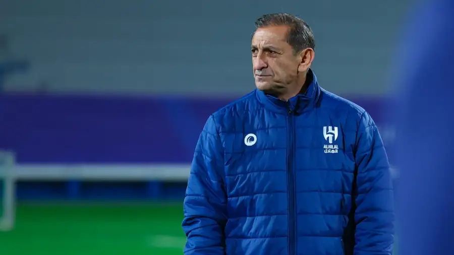 مدرب البرازيل السابق ينافس إنريكي على تدريب الهلال السعودي