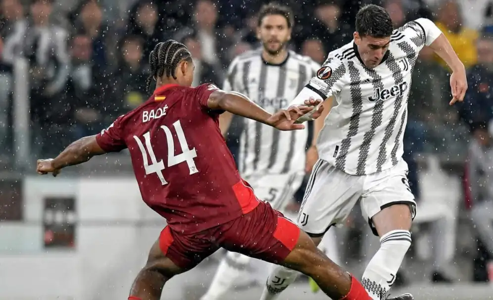 التشكيل الرسمي لمباراة إشبيلية ويوفنتوس في الدوري الأوروبي