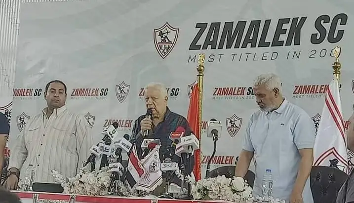 مرتضى منصور يشن هجوماً جديداً على الأحمر بسبب تتويج يد الزمالك