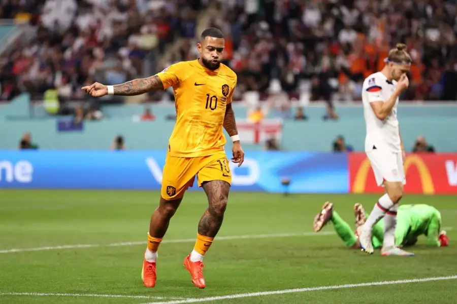 الإصابة تحرم منتخب هولندا من جهود ديباي في دوري أمم أوروبا