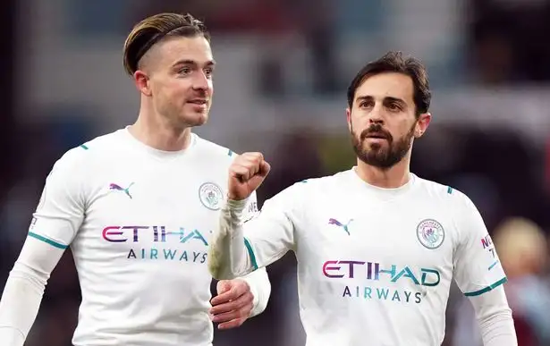 تقارير.. برشلونة يتعاقد مع مدافع منتخب السنغال