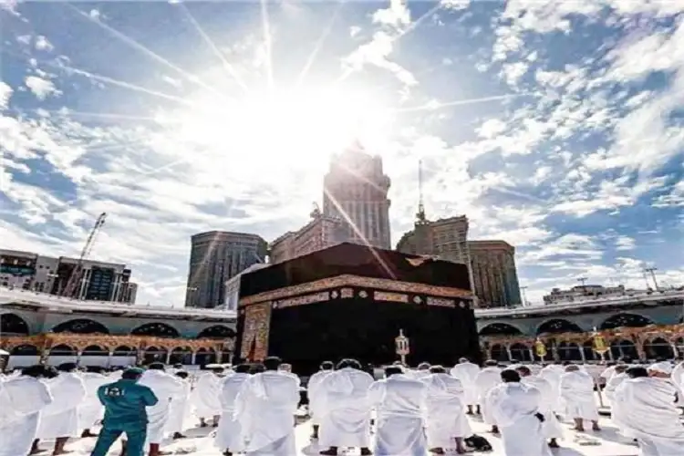 شؤون الحرمين تجهِّز إمكاناتها البشرية والآلية لاستقبال قاصدي وزوار المسجد الحرام لأداء صلاة الجمعة اليوم